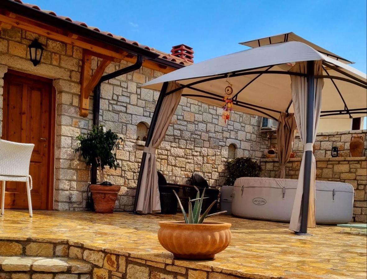 Villa Porta Qëparo Exteriér fotografie