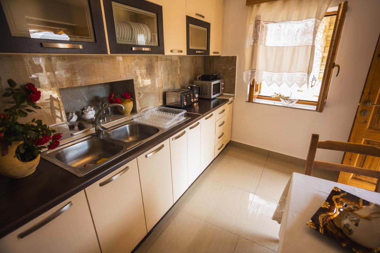Villa Porta Qëparo Exteriér fotografie