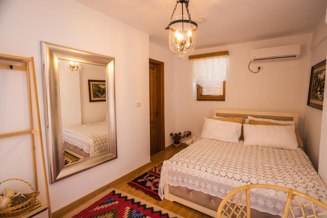 Villa Porta Qëparo Exteriér fotografie