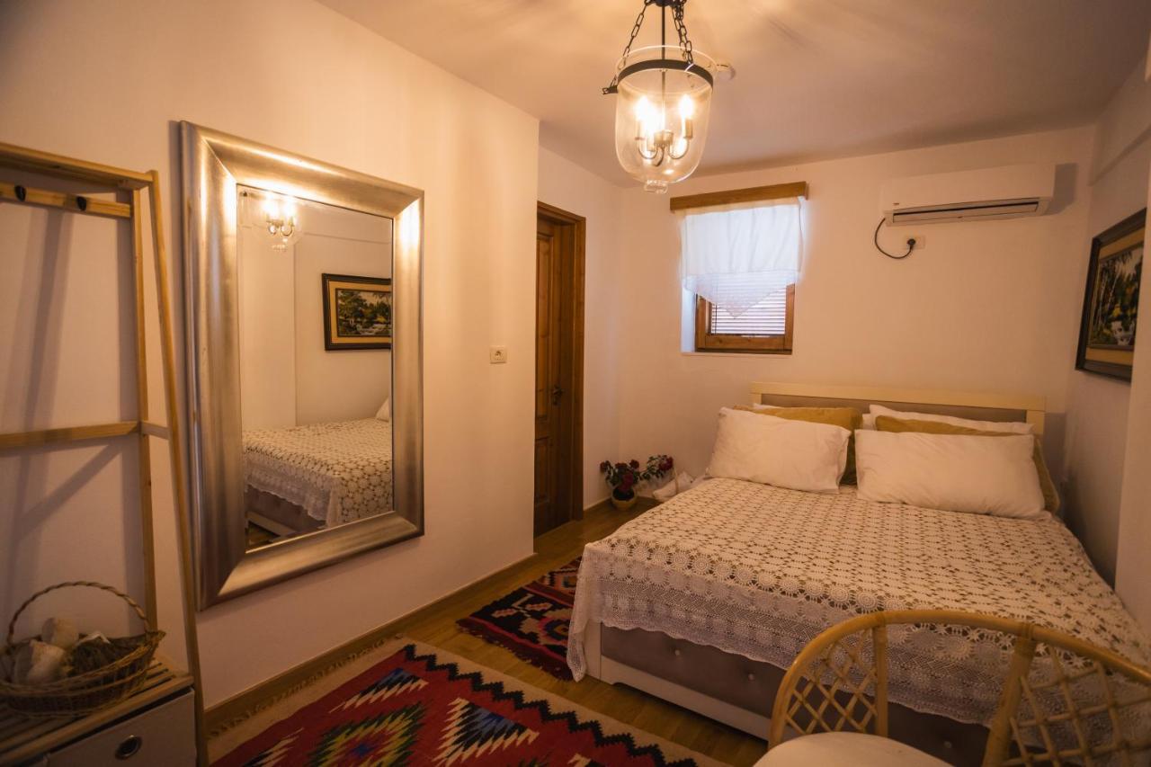 Villa Porta Qëparo Exteriér fotografie