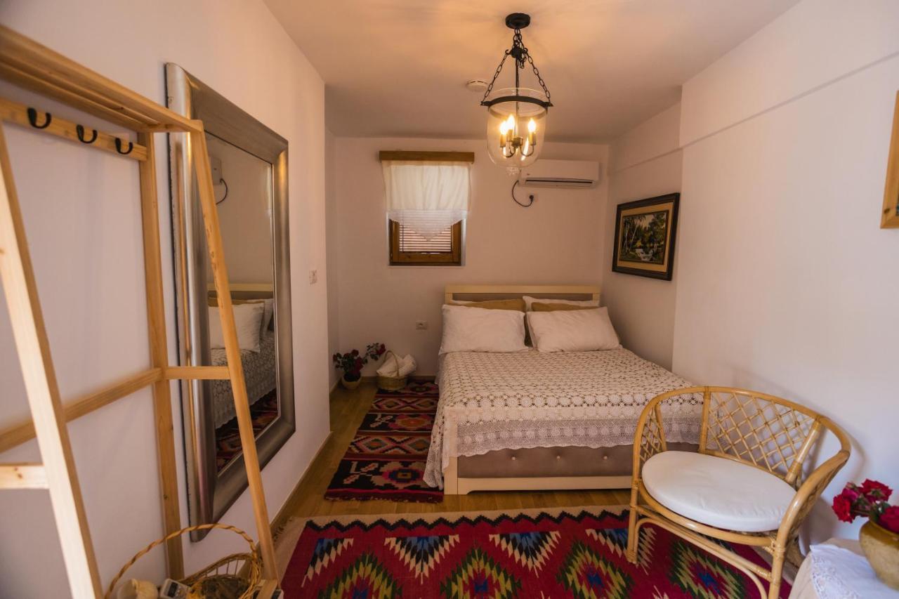 Villa Porta Qëparo Exteriér fotografie